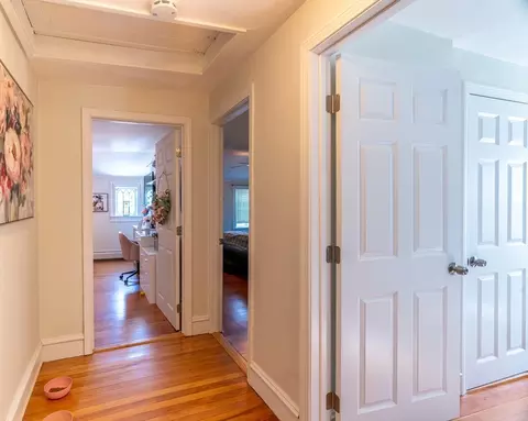 Entry Way - 986 Walnut St, Fall River, MA 02720 photo 5 of 6