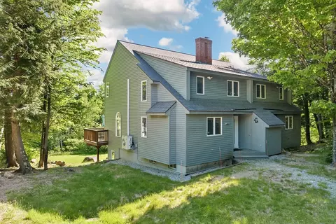 Exterior - 4 Upper Ledge Rd # B, Bartlett, NH 03812 photo 1 of 7
