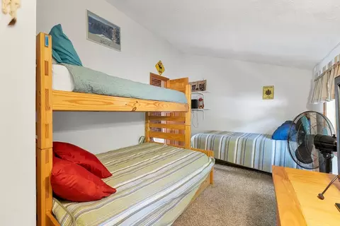 Bedroom - 4 Upper Ledge Rd # B, Bartlett, NH 03812 photo 3 of 5