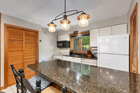 Kitchen - 4 Upper Ledge Rd # B, Bartlett, NH 03812 photo 2 of 4