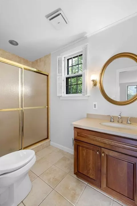 Bath - 12 Walnut Ave, Beverly, MA 01915 photo 1 of 2