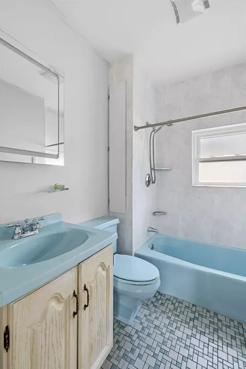 Bath - 12 Walnut Ave, Beverly, MA 01915 photo 2 of 2