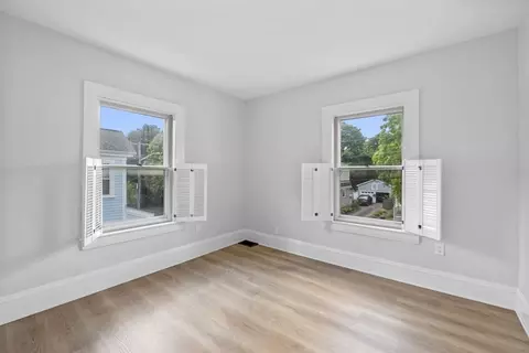 Bedroom - 12 Walnut Ave, Beverly, MA 01915 photo 1 of 3