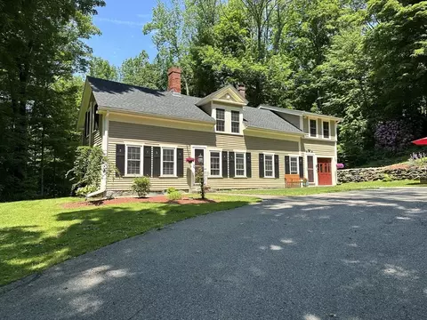 432 N Main St, Petersham, MA 01366