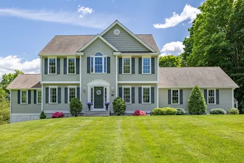 534 Newtown Rd, Littleton, MA 01460