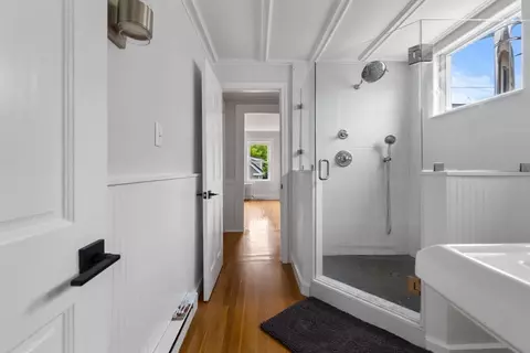 Entry Way - 13 Exchange St, Gloucester, MA 01930 photo 1 of 1