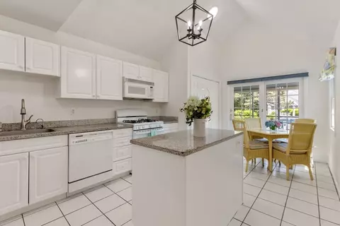 5 Red Cedar Rd #5, Mashpee, MA 02649 photo 9