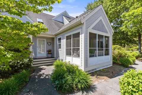 5 Red Cedar Rd #5, Mashpee, MA 02649 photo 3