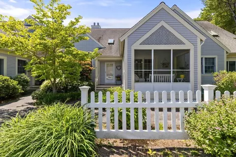 5 Red Cedar Rd #5, Mashpee, MA 02649 photo 2