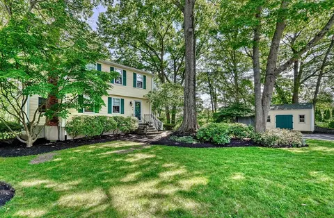 10 Lawson St, Woburn, MA 01801