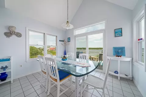 57 Beach St, Wareham, MA 02571 photo 8