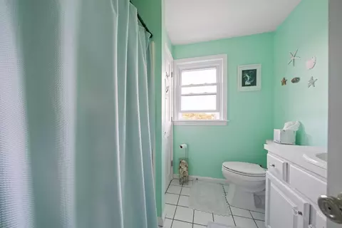 57 Beach St, Wareham, MA 02571 photo 12