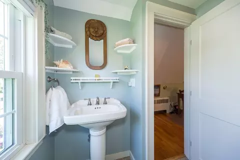 Bath - 16 Beverly Rd, Natick, MA 01760 photo 3 of 3