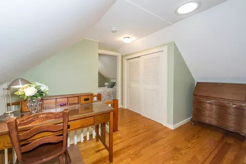 Entry Way - 16 Beverly Rd, Natick, MA 01760 photo 4 of 4