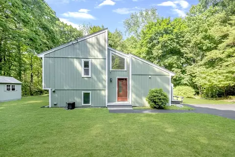 196 Wolomolopoag St, Sharon, MA 02067