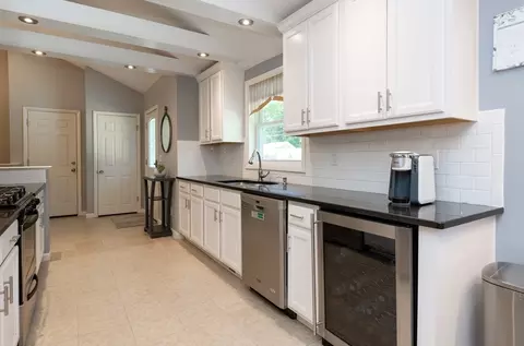 31 Old Jacobs Rd, Georgetown, MA 01833 photo 7