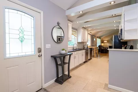 31 Old Jacobs Rd, Georgetown, MA 01833 photo 5
