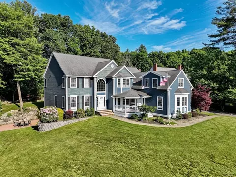 2 Barrister Dr, Westford, MA 01886