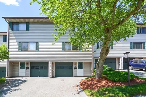 37 Pebble Pl #37, Malden, MA 02148
