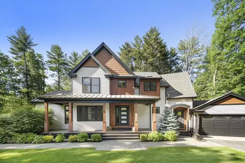 5 Woodland Dr, Tewksbury, MA 01876