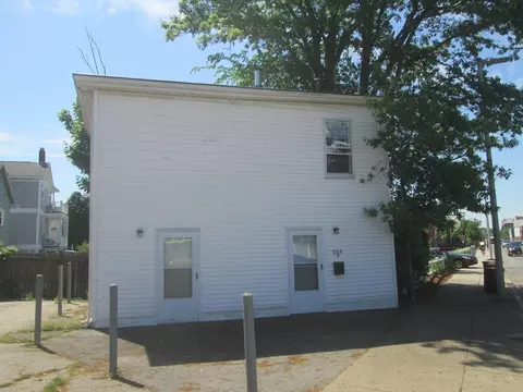 1314 Hyde Park Ave, Boston, MA 02136