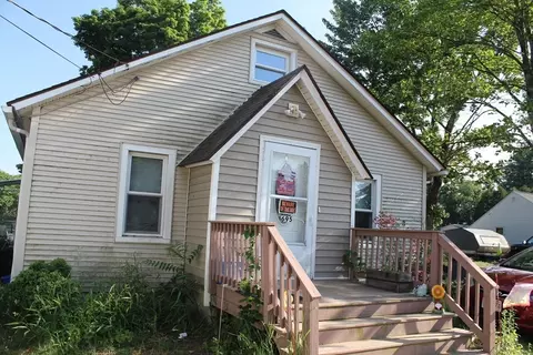 695 Mill St, Agawam, MA 01030