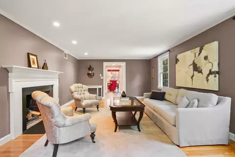8 Sherbrooke Dr, Dover, MA 02030 photo 9