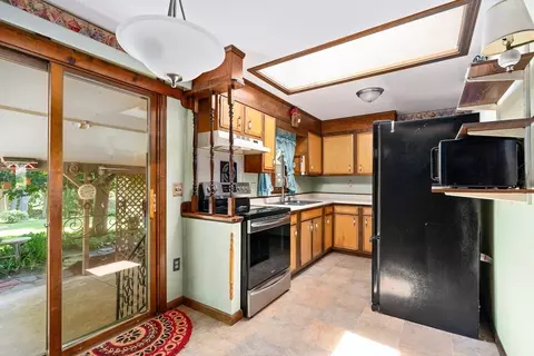 Kitchen - 14 Pomeroy St, Easthampton, MA 01027 photo 2 of 6
