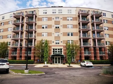 273 Cambridge Rd #403, Woburn, MA 01801