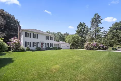 33 Windmill Dr, Sudbury, MA 01776