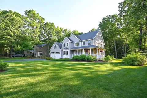 3 Blueberry Ct, Stow, MA 01775