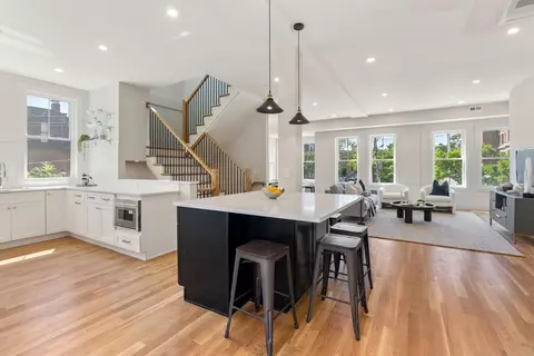 75 G St #2, Boston, MA 02127