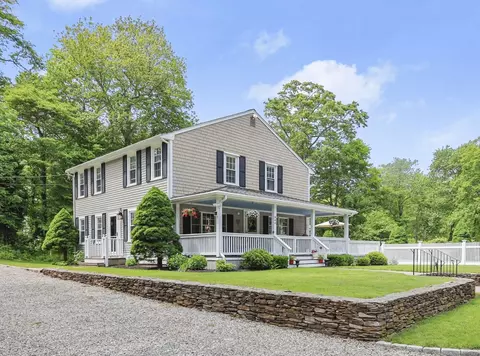 644 First Parish Rd, Scituate, MA 02066