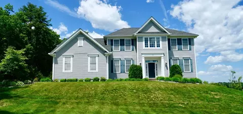 16 Indian Cir, Holliston, MA 01746