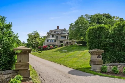 756 Jerusalem Rd #2, Cohasset, MA 02025