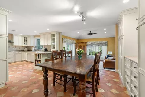 24 Mohawk Rd, Arlington, MA 02474 photo 6
