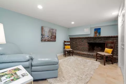 24 Mohawk Rd, Arlington, MA 02474 photo 28