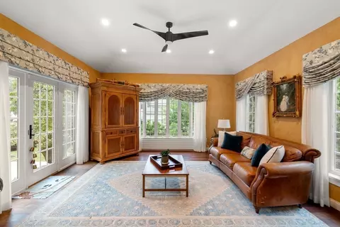 24 Mohawk Rd, Arlington, MA 02474 photo 7