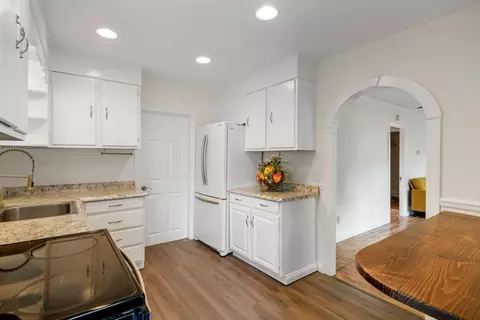Kitchen - 24 Everett St, Plainville, MA 02762 photo 3 of 3