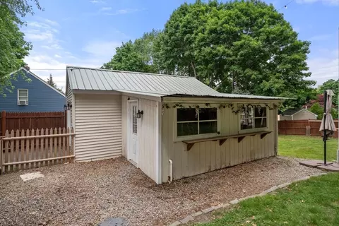 Exterior - 24 Everett St, Plainville, MA 02762 photo 4 of 9