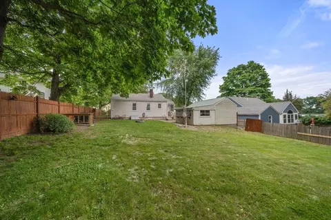 Exterior - 24 Everett St, Plainville, MA 02762 photo 7 of 9