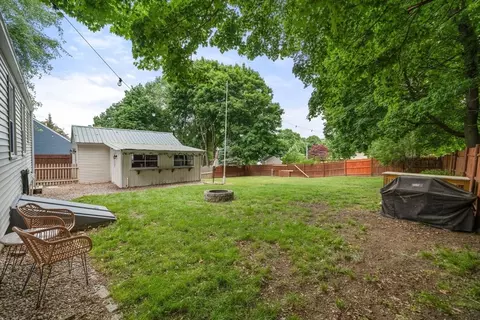 Exterior - 24 Everett St, Plainville, MA 02762 photo 9 of 9