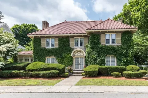 22 Atlantic Ave, Fitchburg, MA 01420