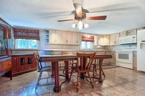 21 Ancona Rd, Worcester, MA 01604 photo 25