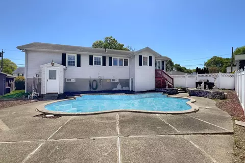 21 Ancona Rd, Worcester, MA 01604 photo 3