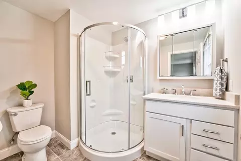 Bath - 5 Adrienne Dr, Canton, MA 02021 photo 2 of 4