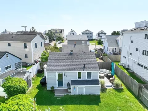 4 Carter Ave, Salisbury, MA 01952