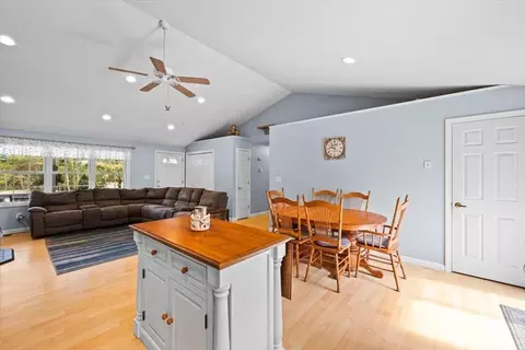 289 Charge Pond Rd, Wareham, MA 02571 photo 11