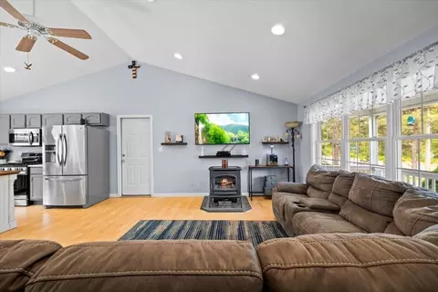 289 Charge Pond Rd, Wareham, MA 02571 photo 5