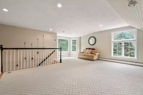 Living - 40 Bubbling Brook Rd, Walpole, MA 02081 photo 4 of 4